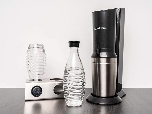 Two in ONE Abtropfhalter und Spülmaschineneinsatz - 2 fach - aus Edelstahl kompatibel mit Sodastream Crystal & Emil Flaschen - Flaschenhalter mit praktischer Deckelhalterung